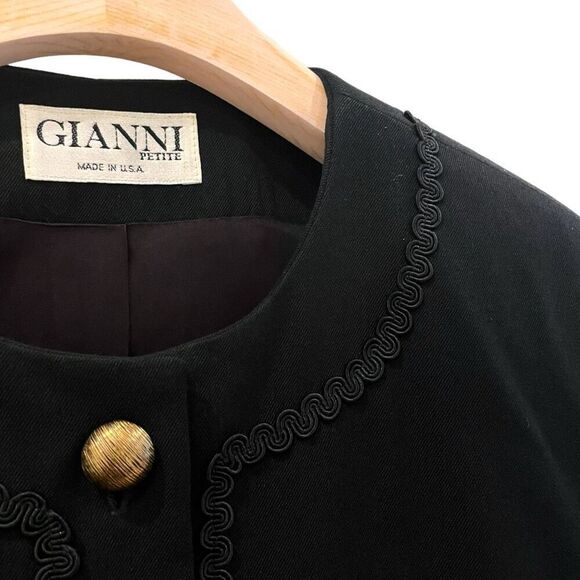 Vintage Gianni Petites Wool Black Cropped Gold Button Lady Jacket Size 12 - Picture 5 of 10